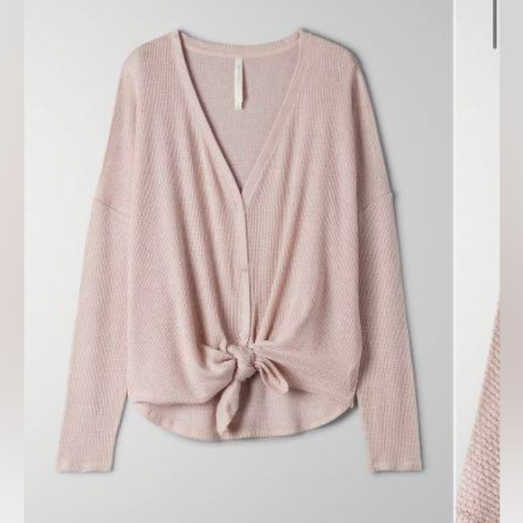 Aritzia Taurus long sleeve The Group by Babaton size xs - Picture 3 of 7